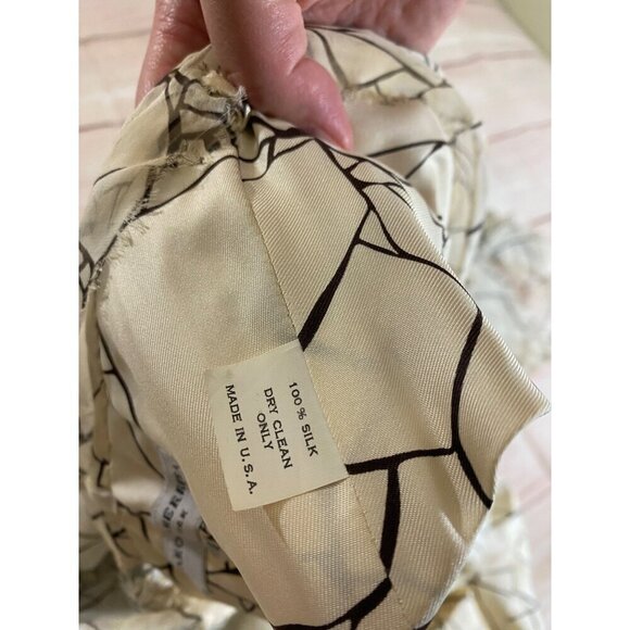 Carolina Herrera Women's Cream/Black Layered 100% Silk Dress - 6 - Picture 15 of 17